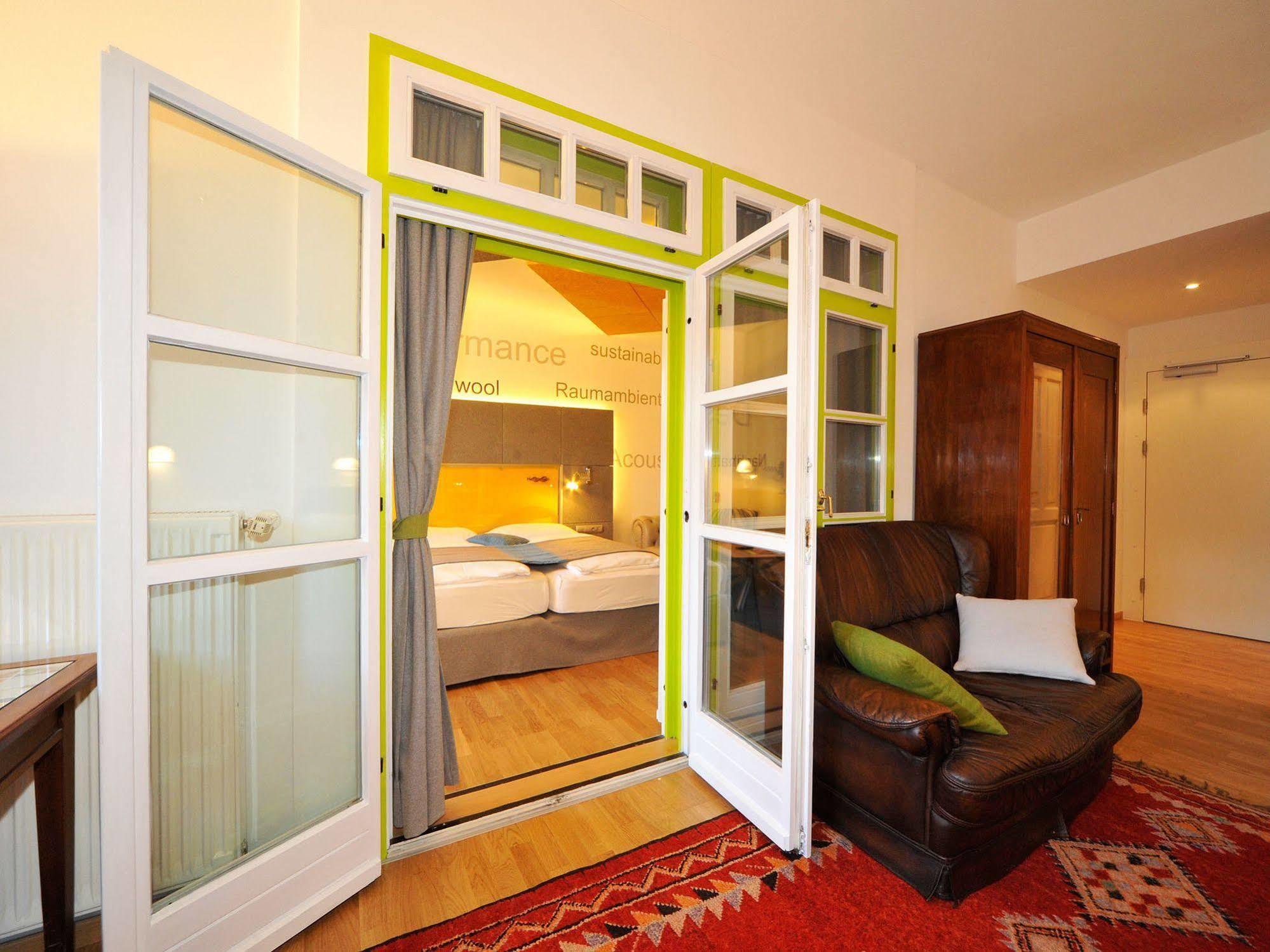 Erlebnis Post - Stadthotel Mit Eigenart Spittal an der Drau Exterior photo